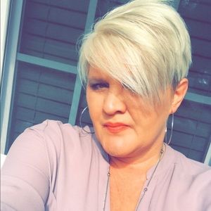 Meet your Posher, Sandy